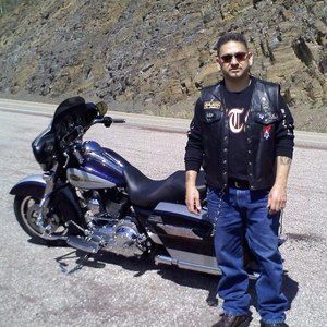 Meet your Posher, Carlos